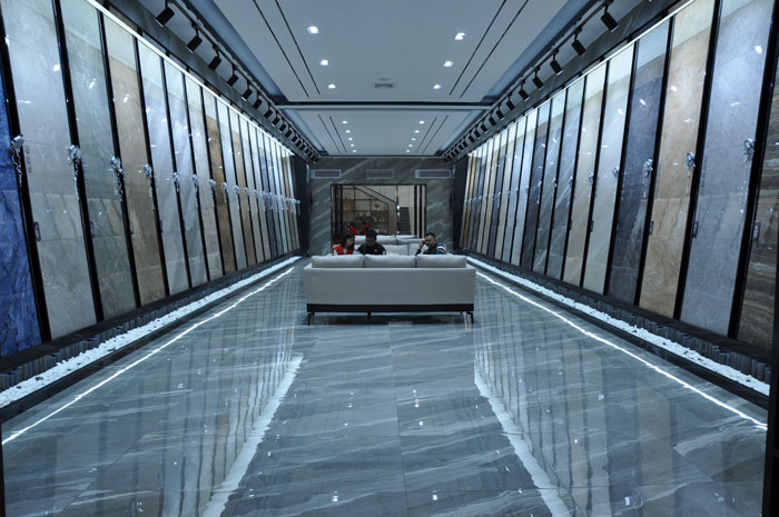 “一帶一路  設(shè)計(jì)營(yíng)銷”，與O2O零售新模式攜手，2017年，金艾陶將勇往直前，開拓新戰(zhàn)場(chǎng)！