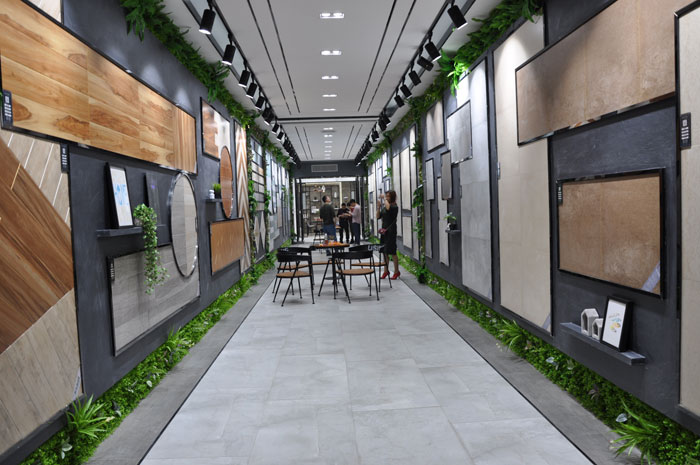 “一帶一路  設(shè)計(jì)營(yíng)銷”，與O2O零售新模式攜手，2017年，金艾陶將勇往直前，開拓新戰(zhàn)場(chǎng)！