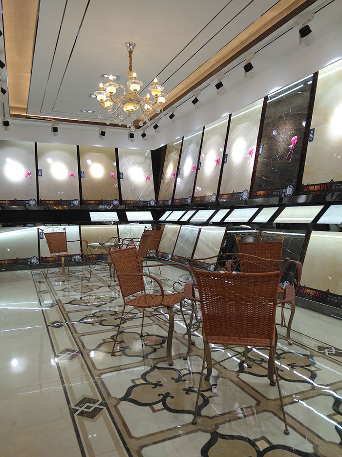 金艾陶湖南衡陽專賣店選材區(qū)